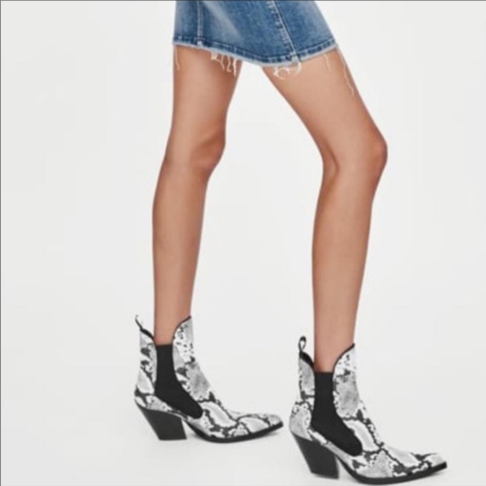 Zara black and white ankle pointed cowboy boots